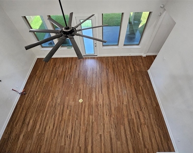 18777 Laurel Hills Drive - Photo Thumbnail 17