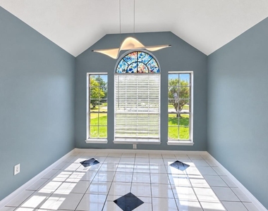 13618 Sablegrove Lane - Photo Thumbnail 11