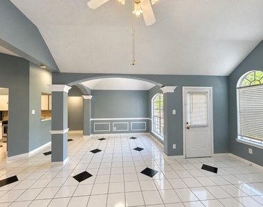 13618 Sablegrove Lane - Photo Thumbnail 6