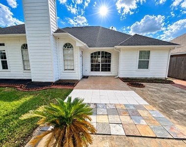 13618 Sablegrove Lane - Photo Thumbnail 34