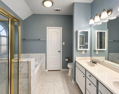 13618 Sablegrove Lane - Photo Thumbnail 16