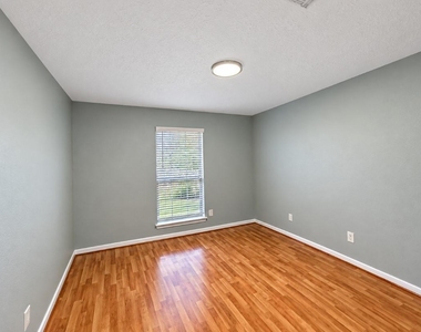 13618 Sablegrove Lane - Photo Thumbnail 27