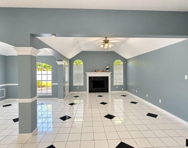13618 Sablegrove Lane - Photo Thumbnail 4