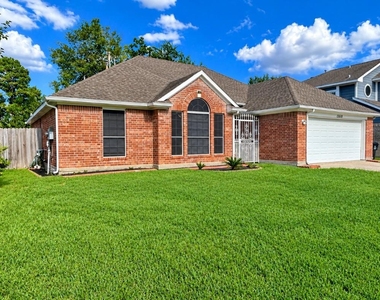 13618 Sablegrove Lane - Photo Thumbnail 2