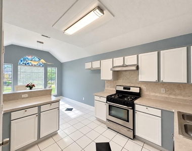 13618 Sablegrove Lane - Photo Thumbnail 8