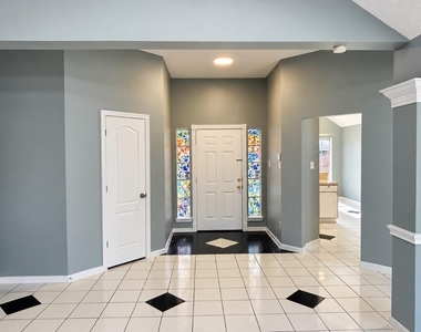13618 Sablegrove Lane - Photo Thumbnail 3