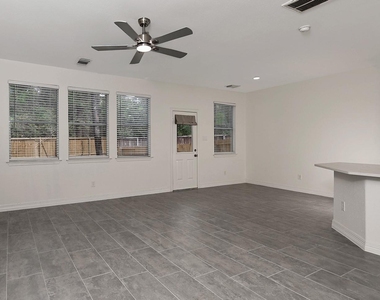 7 Peach Ridge Drive - Photo Thumbnail 5