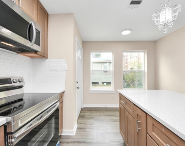 3130 5th Street - Photo Thumbnail 8