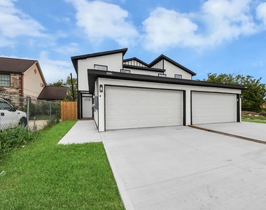 3130 5th Street - Photo Thumbnail 1