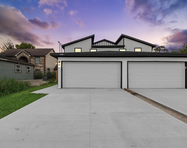3130 5th Street - Photo Thumbnail 2