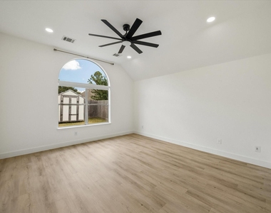 1205 Pine Field - Photo Thumbnail 13