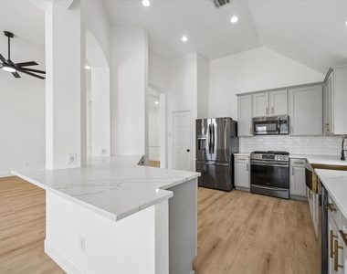1205 Pine Field - Photo Thumbnail 10