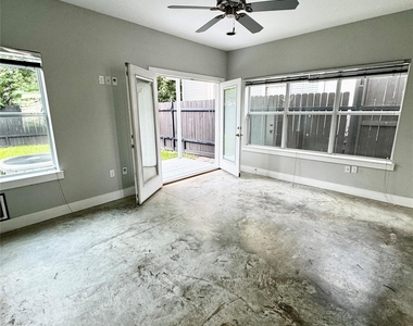 612 E 29th Street - Photo Thumbnail 9