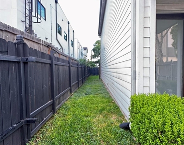 612 E 29th Street - Photo Thumbnail 22