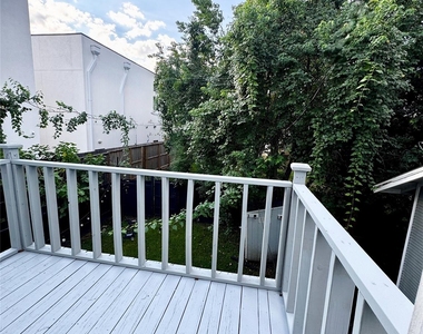 612 E 29th Street - Photo Thumbnail 16