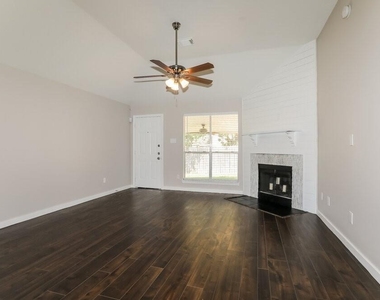 311 Lake View Drive - Photo Thumbnail 1