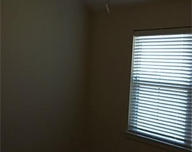9215 Monarch Field Lane - Photo Thumbnail 17