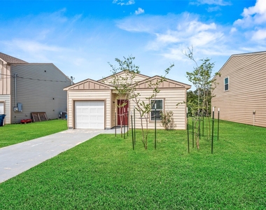 2537 18th Street - Photo Thumbnail 1