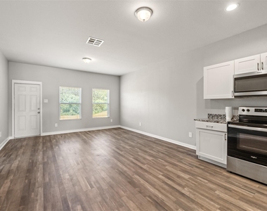 2537 18th Street - Photo Thumbnail 15