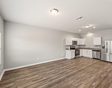 2537 18th Street - Photo Thumbnail 8