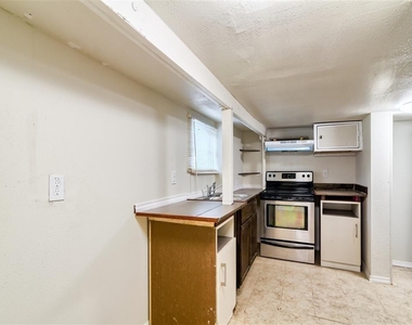 2501 Truxillo Street - Photo Thumbnail 3