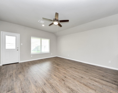 5411 Briana Dee Drive - Photo Thumbnail 14