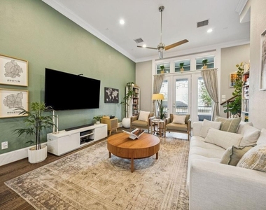 808 Cage Street - Photo Thumbnail 11