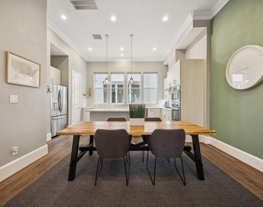 808 Cage Street - Photo Thumbnail 9