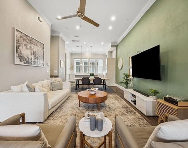808 Cage Street - Photo Thumbnail 1