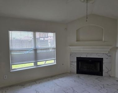 7122 Autumn Bluff Lane - Photo Thumbnail 26
