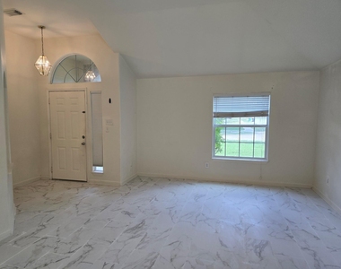 7122 Autumn Bluff Lane - Photo Thumbnail 2