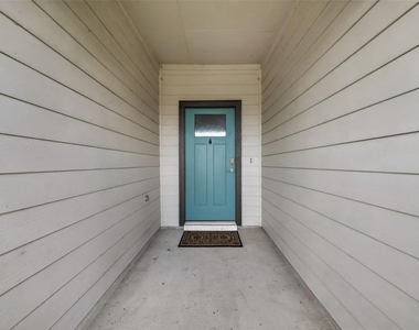 28943 Yachting Point Lane - Photo Thumbnail 3