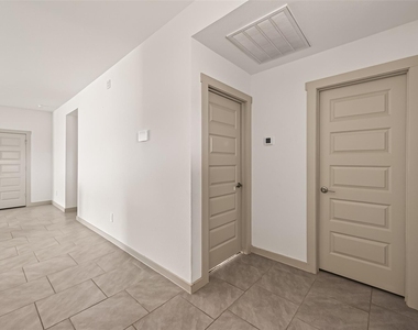28943 Yachting Point Lane - Photo Thumbnail 4