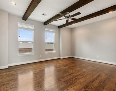 805 W 23rd Street - Photo Thumbnail 11