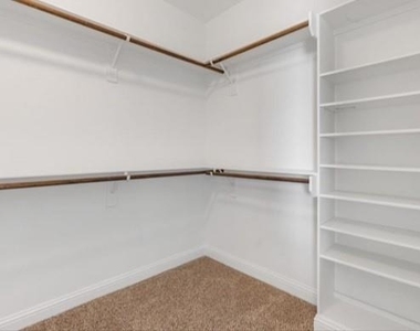 805 W 23rd Street - Photo Thumbnail 14