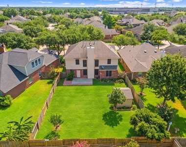 21735 W Mulberry Field Circle - Photo Thumbnail 3