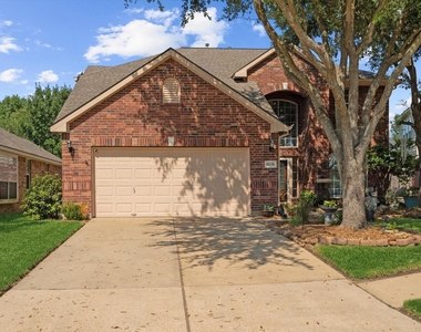 21735 W Mulberry Field Circle - Photo Thumbnail 1