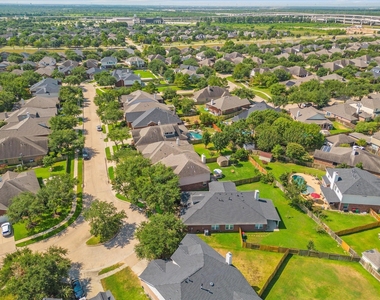 21735 W Mulberry Field Circle - Photo Thumbnail 33
