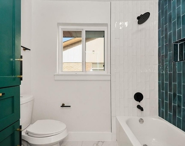 6106 Rutherglenn Drive - Photo Thumbnail 32
