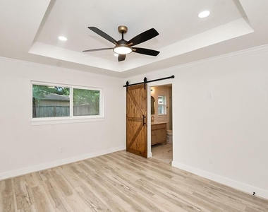 6106 Rutherglenn Drive - Photo Thumbnail 28