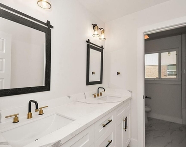 6106 Rutherglenn Drive - Photo Thumbnail 35
