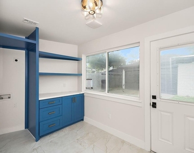 6106 Rutherglenn Drive - Photo Thumbnail 36
