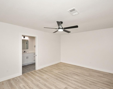 6106 Rutherglenn Drive - Photo Thumbnail 22