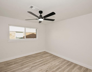 6106 Rutherglenn Drive - Photo Thumbnail 31