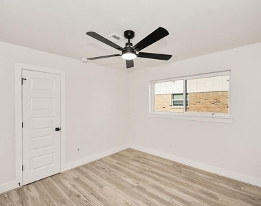 6106 Rutherglenn Drive - Photo Thumbnail 30