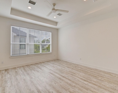 2707 Oakwood Crest Lane - Photo Thumbnail 42