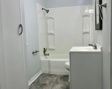 817 Cypress Street - Photo Thumbnail 6