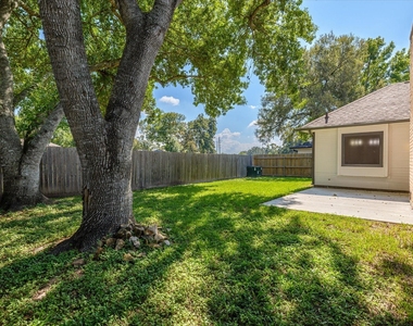 2126 Windmill Drive - Photo Thumbnail 26