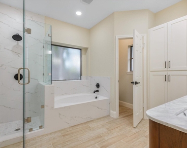 2126 Windmill Drive - Photo Thumbnail 14