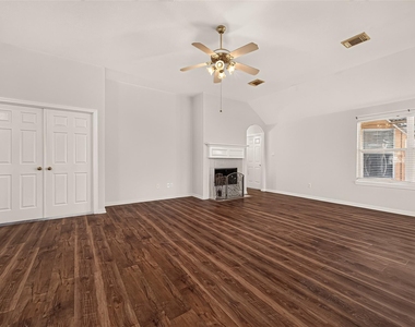 11107 Creekline Meadow Court - Photo Thumbnail 5